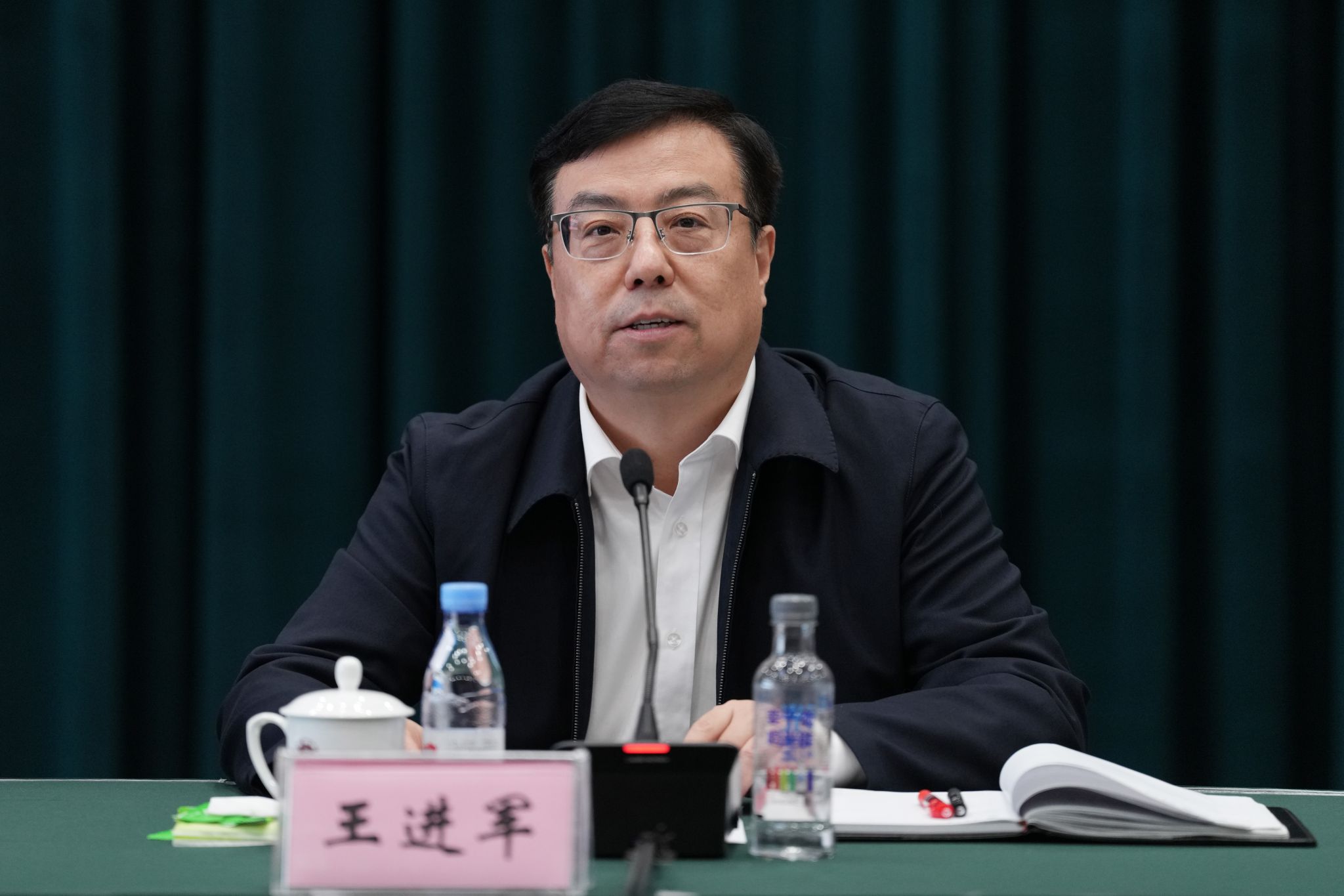 原图大小:7.35MB文件名称:222222222.jpg