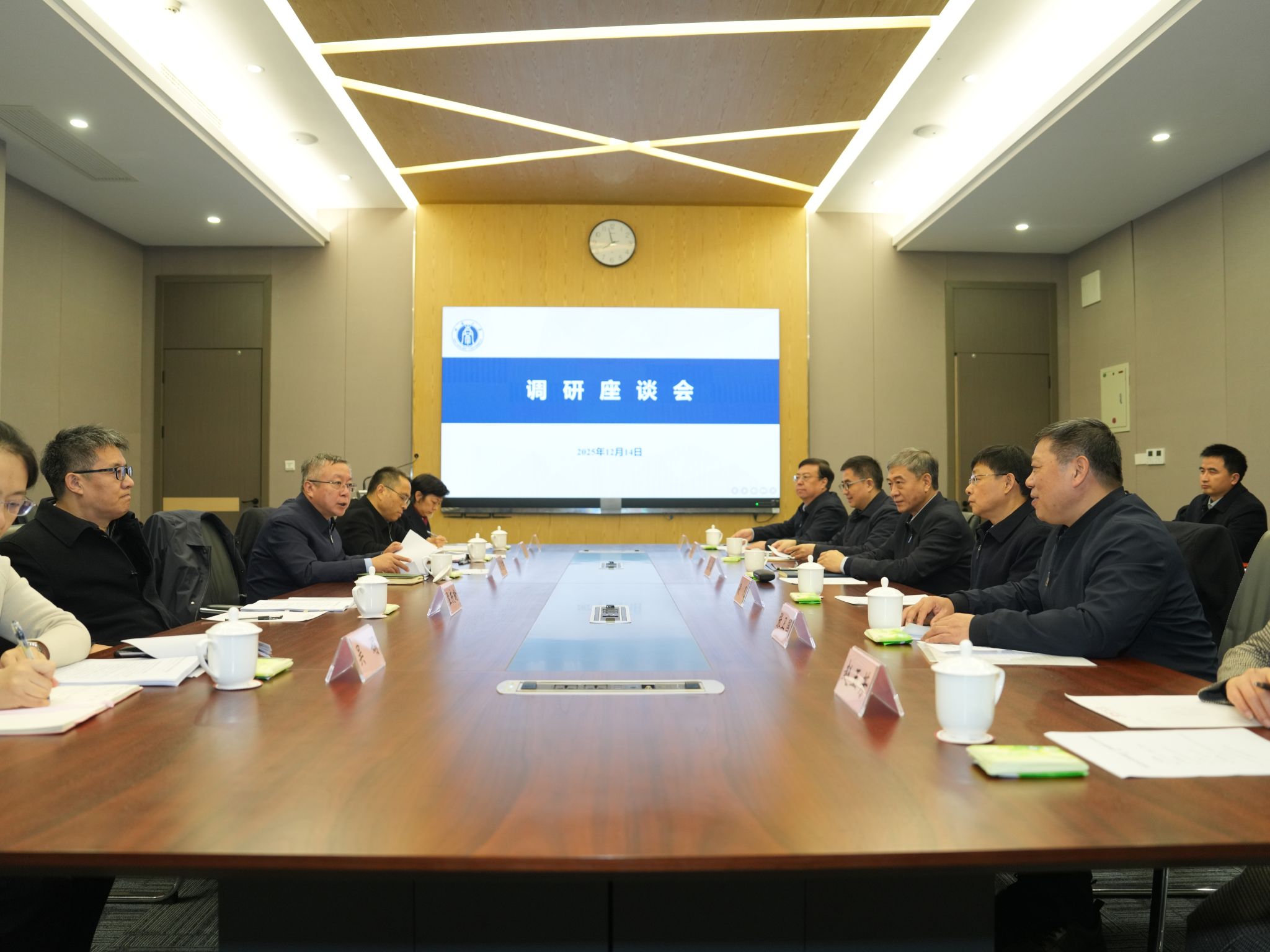 文件名称:任部长调研选图.jpg原图大小:30.39MB