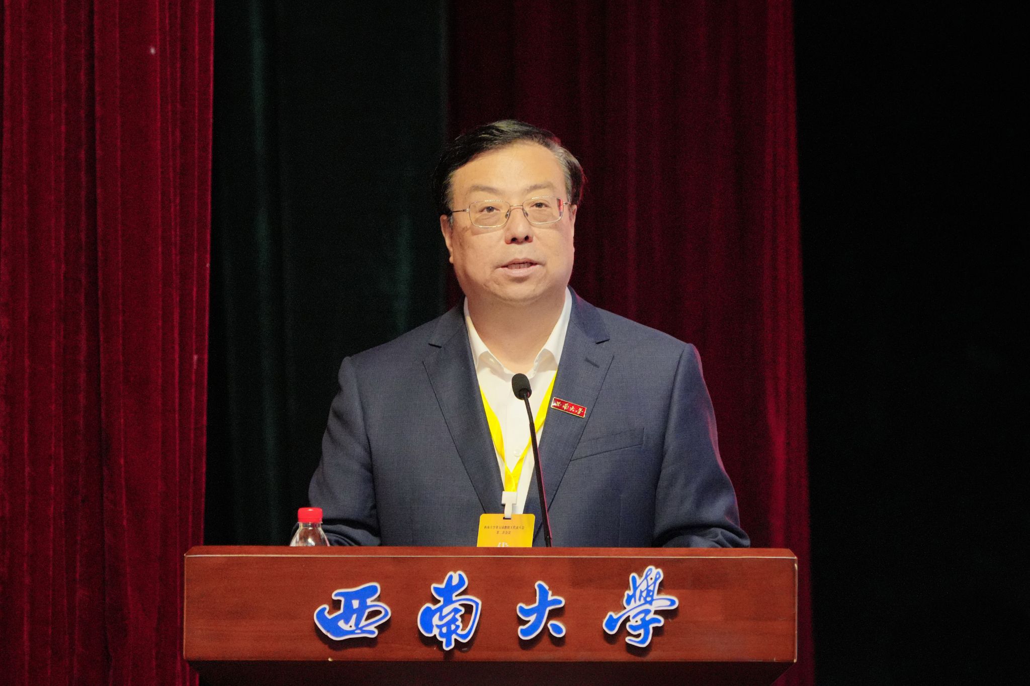 文件名称:DSC00693.jpg原图大小:6.80MB